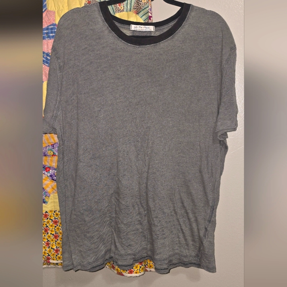 WE THE FREE Gray Short Sleeve T-Shirt